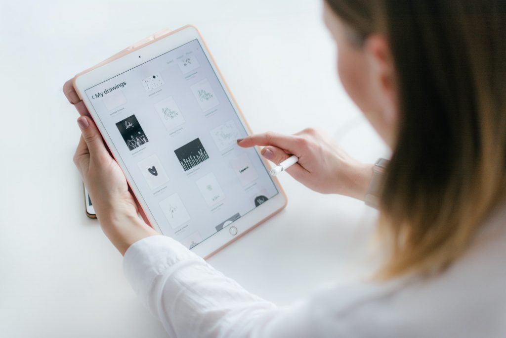 Where is the microphone on an ipad a young music